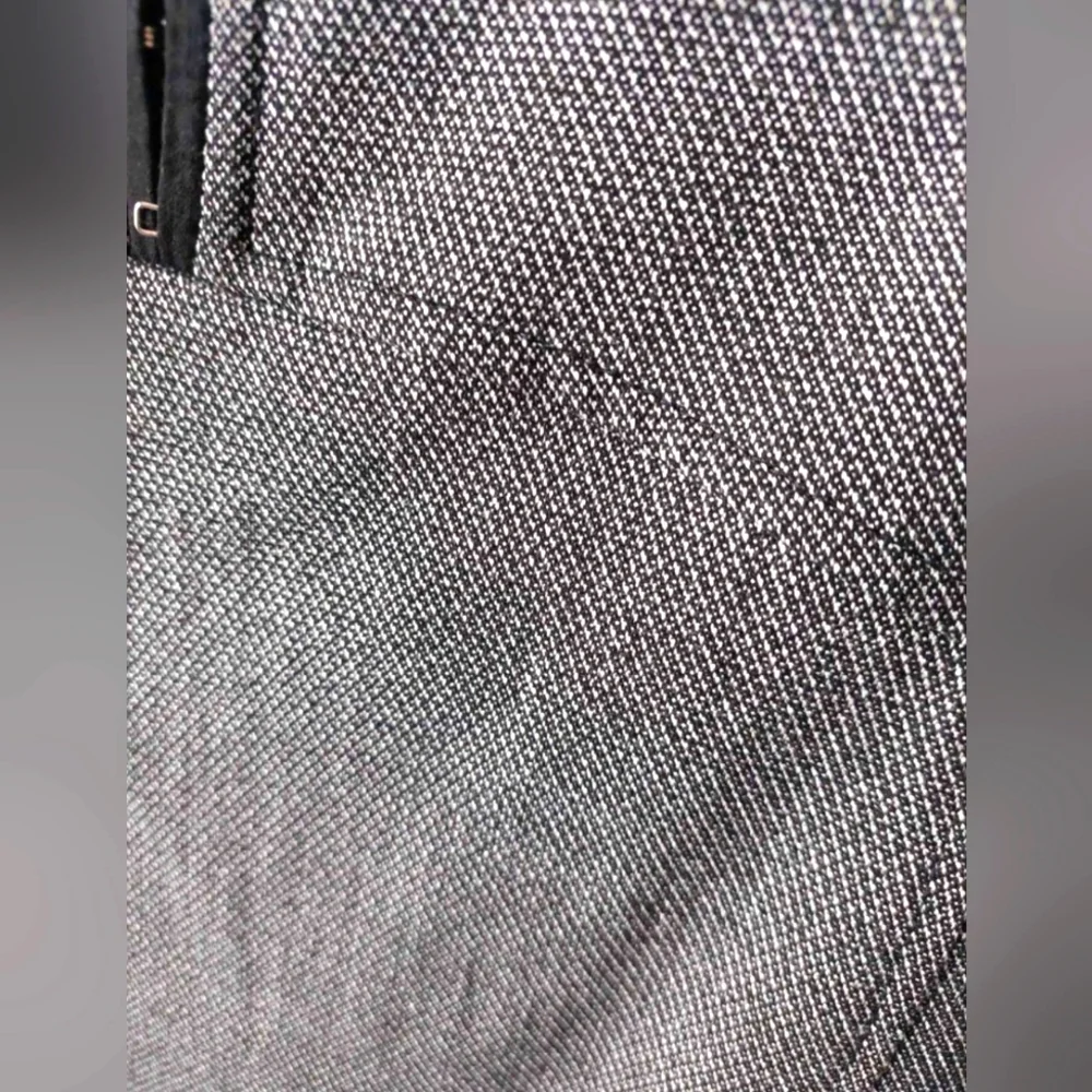 Express pencil skirt - Picture 2 of 3